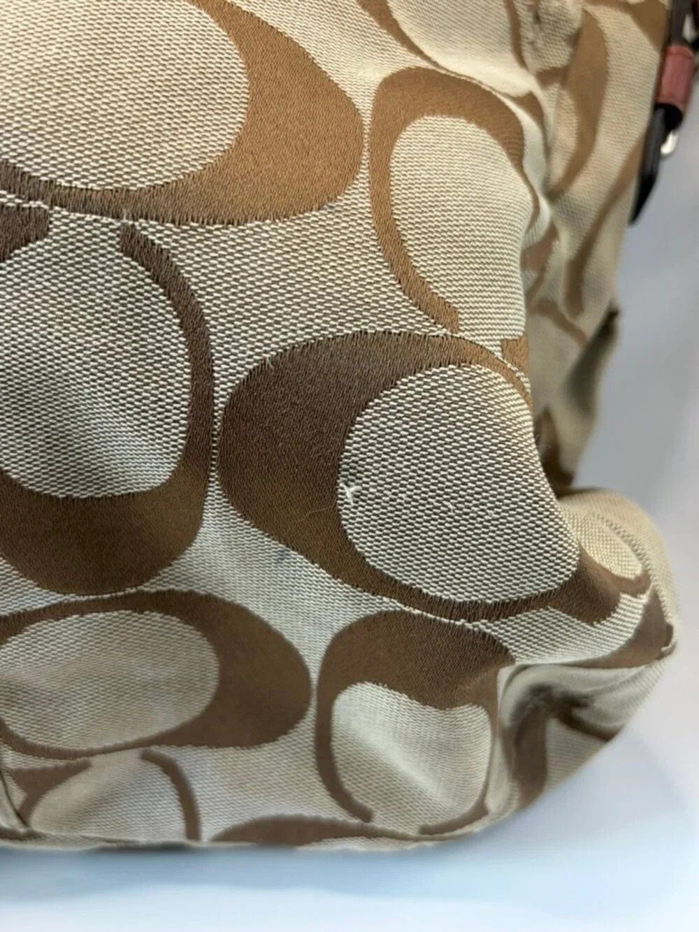 Share Vintage Y2K Coach Chelsea Ashlyn Signature Canvas Hobo Bag